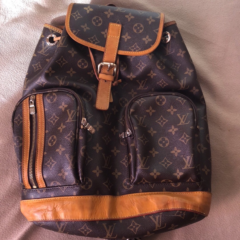 Louis Vuitton bosphora monogram backpack